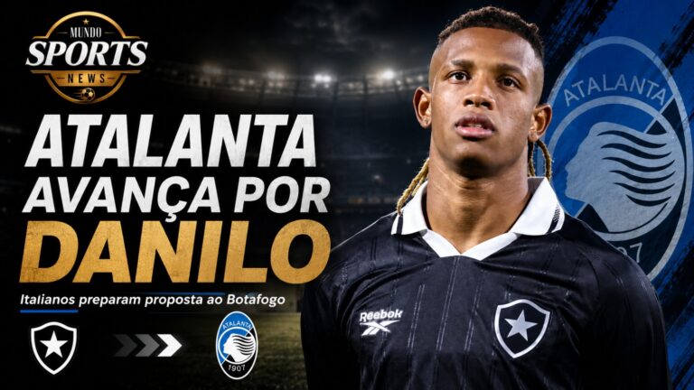 Danilo em campo com a camisa do Botafogo durante notícias sobre o interesse da Atalanta em sua contratação.